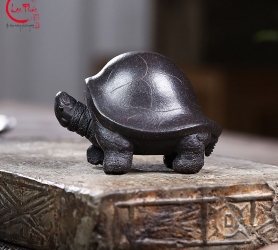 Tượng tử sa tướng quân khưu khoáng hắc nê trang trí bàn trà TS12