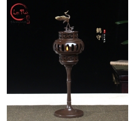 Lư đồng xông nhang trầm dạng đứng hoa văn đẹp cổ điển LD5