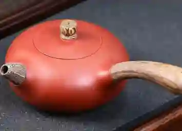 Ấm Tử Sa Đường Vũ - Lựa Chọn Tinh Tế Cho Người Yêu Trà Và Nghệ Thuật