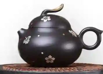 Ấm Tử Sa Hắc Nê - “Viên Ngọc Đen” Trong Thế Giới Tử Sa