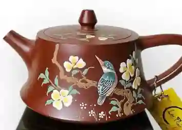 Ấm Tử Sa Hán Đạc - Vẻ Đẹp Tinh Túy Cổ Điển Từ Thời Hán