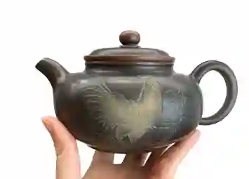 Ấm Tử Sa Phỏng Cổ - Lựa Chọn Tinh Tế Cho Người Yêu Trà Đạo Truyền Thống