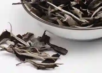 Bạch Trà Mẫu Đơn Phổ Nhĩ - Sự Kết Hợp Tinh Tế Giữa Bạch Trà Và Phổ Nhĩ Truyền Thống