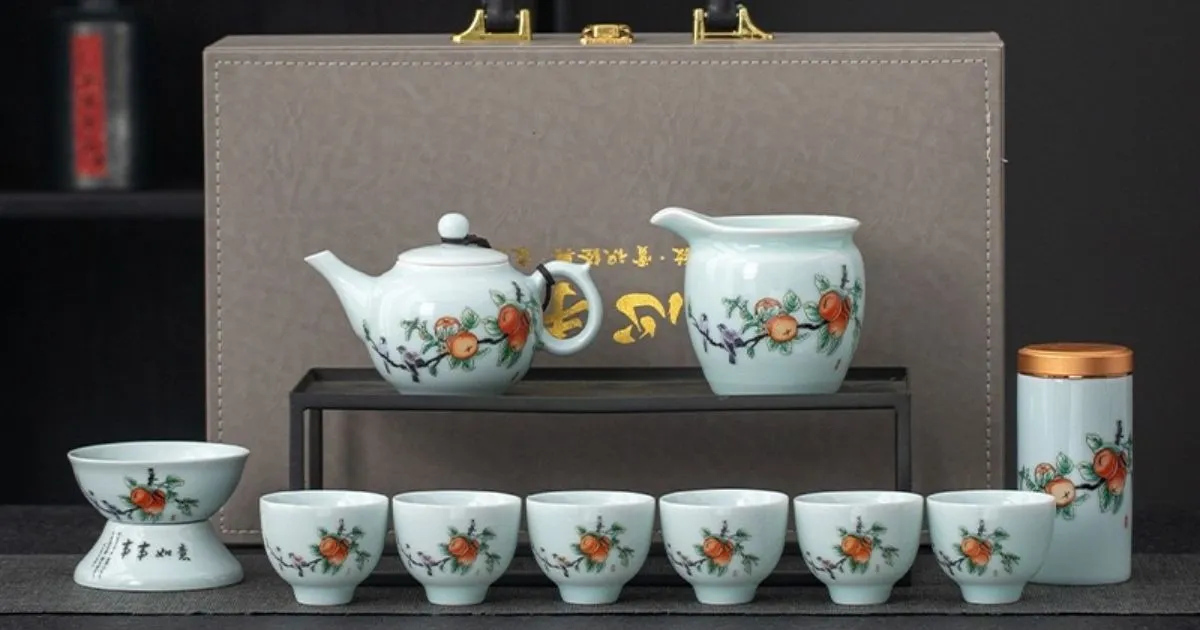 Bí Quyết Pha Trà Ngon Với Bộ Ấm Trà Sứ