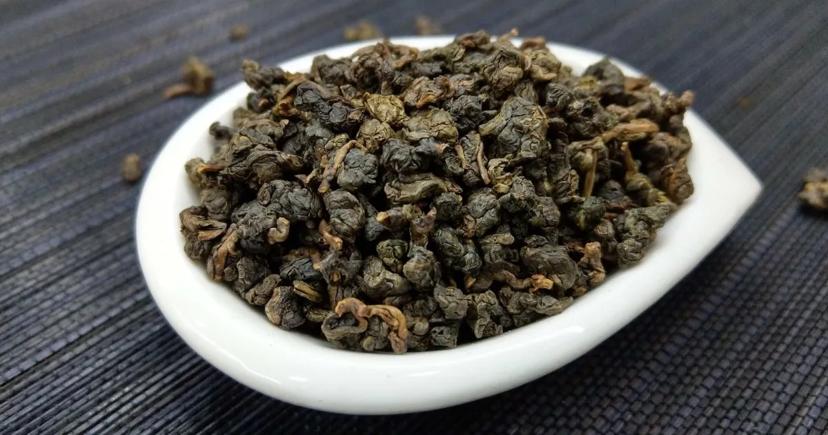 Huyền Thoại Trà Ô Long Đông Đỉnh - Tinh Hoa Từ Đỉnh Núi Cao