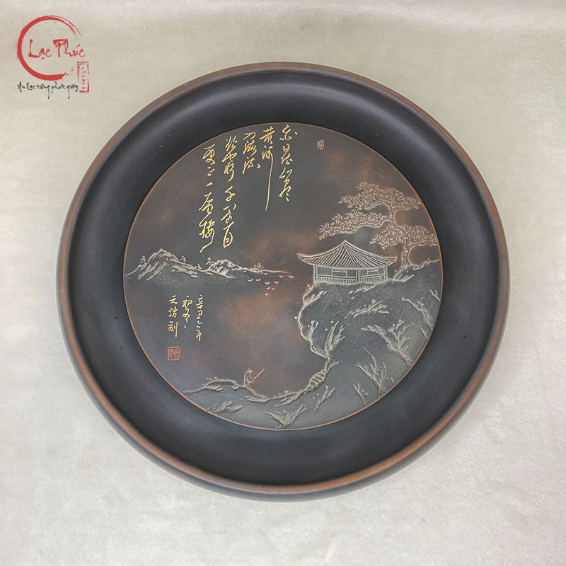 Khay trà đất tử sa nê hưng tròn điêu khắc sơn thuỷ kích thước 27cm đẹp KNH02