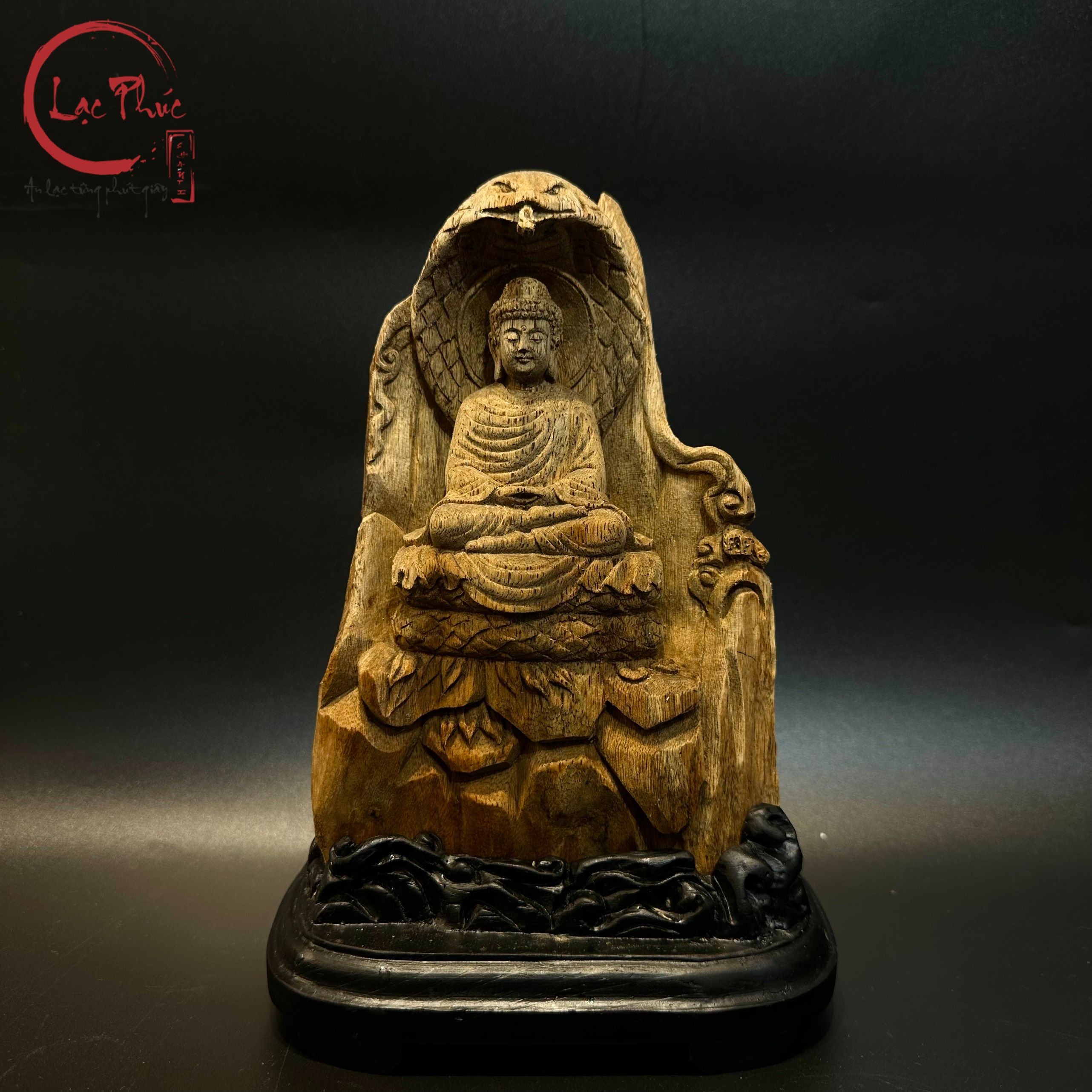 Tượng trầm hương điêu khắc Phật Thích Ca TU04