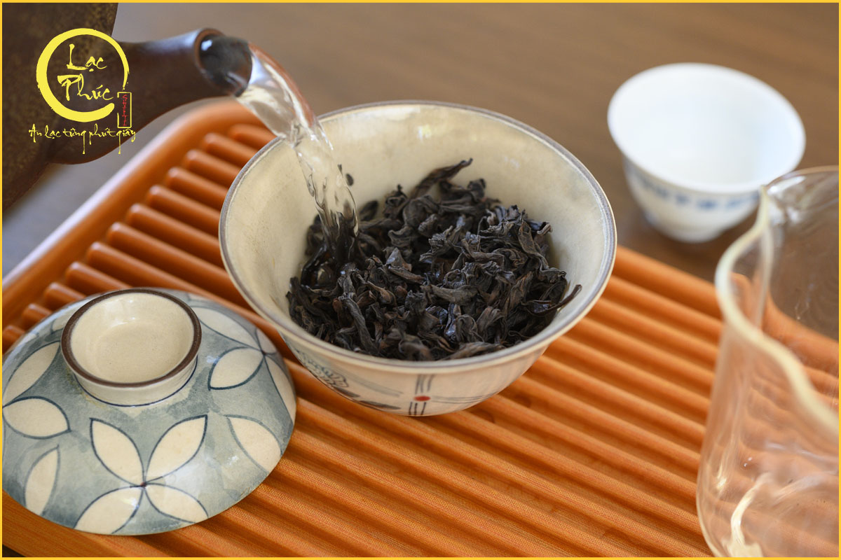  Ai không nên hoặc nên hạn chế uống Nham trà nhục quế?