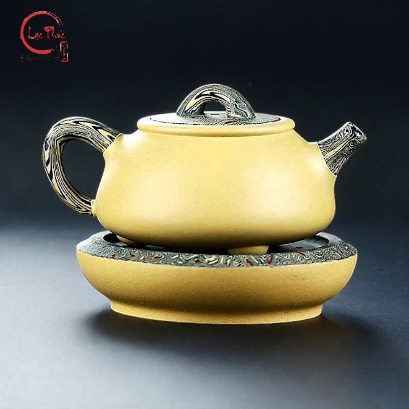 Ấm tử sa thạch biều đoàn nê vẽ Sen Cá đẹp 270ml ATS298