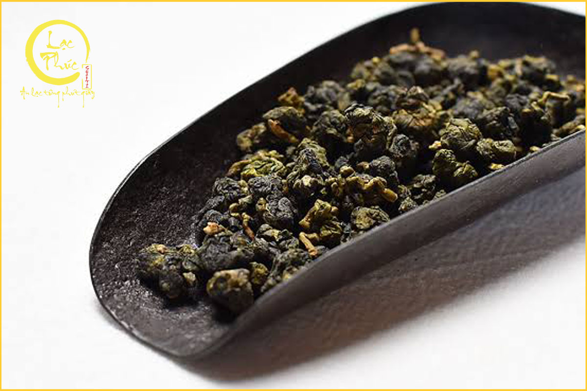 Chuẩn bị nguyên liệu và dụng cụ pha trà Ô Long Alishan