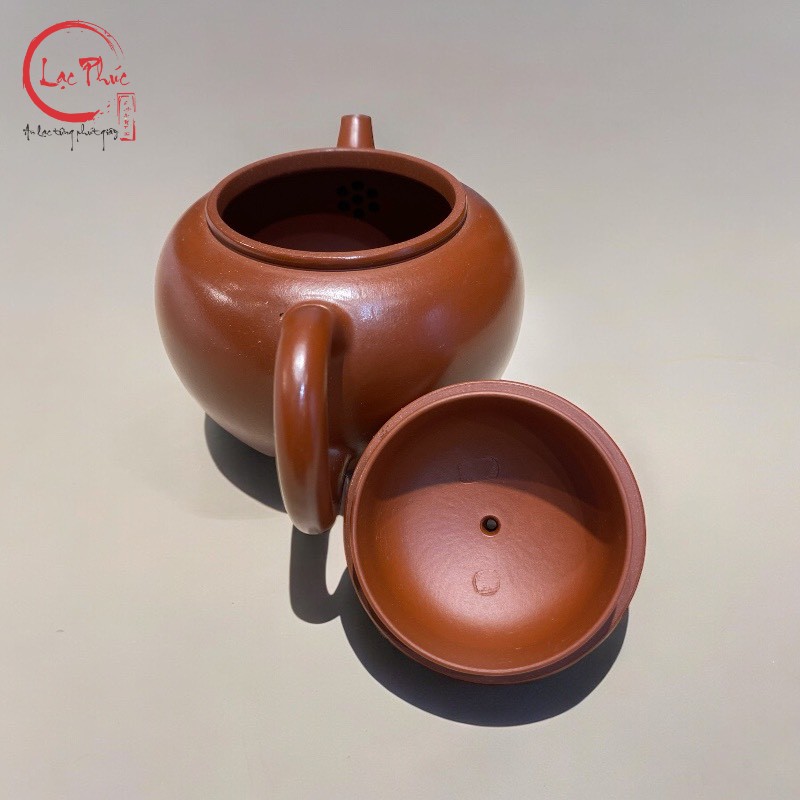 Giá trị thẩm mỹ và ý nghĩa phong thủy của Ấm Thủy Bình