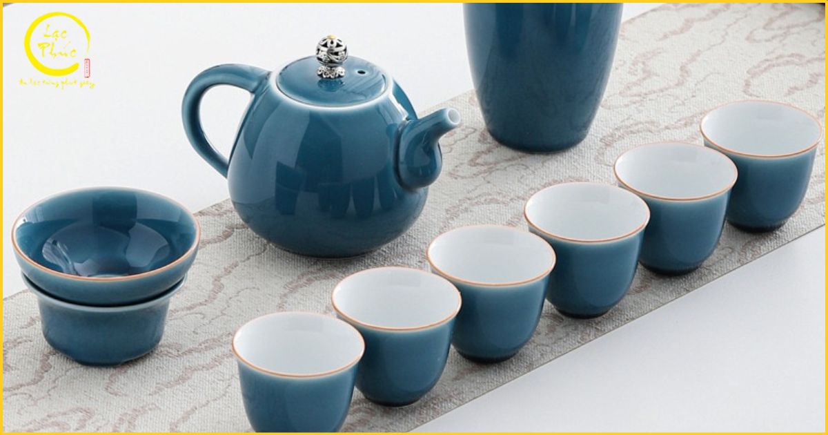 Hướng dẫn pha trà ngon với bộ ấm trà sứ
