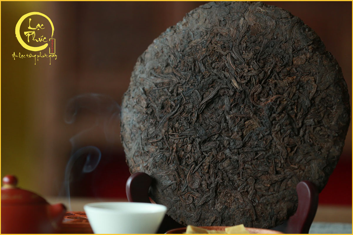 Kiểm tra độ tơi lá và kết cấu bánh