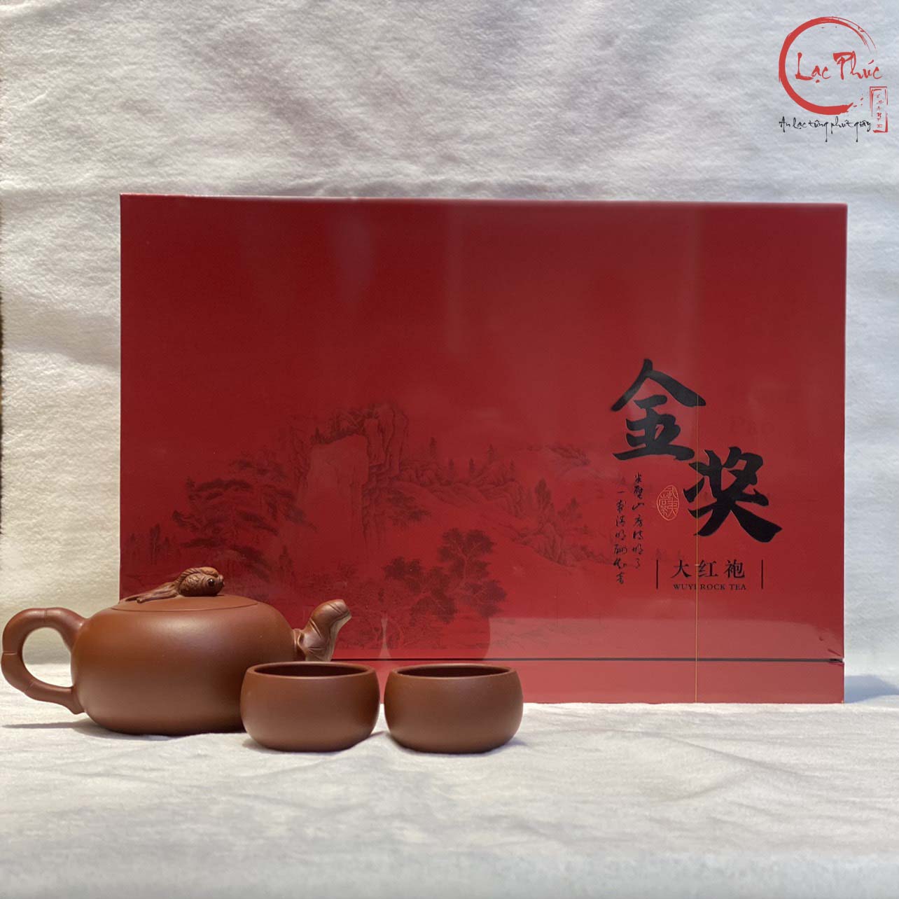 Nham trà đại hồng bào Vũ Di Sơn - Phúc Kiến thượng hạng hộp quà tặng 250gr HTT08